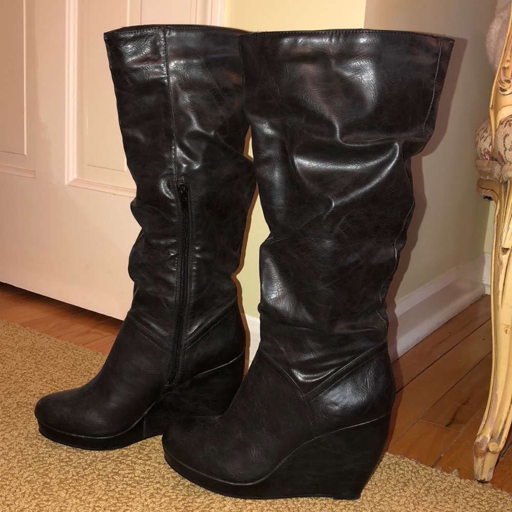 BLACK Leather Wedge Boots - Below the Knee height